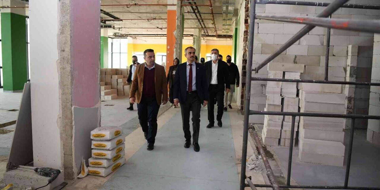 Bu merkezde gençler hem eğlenecek hem öğrenecek