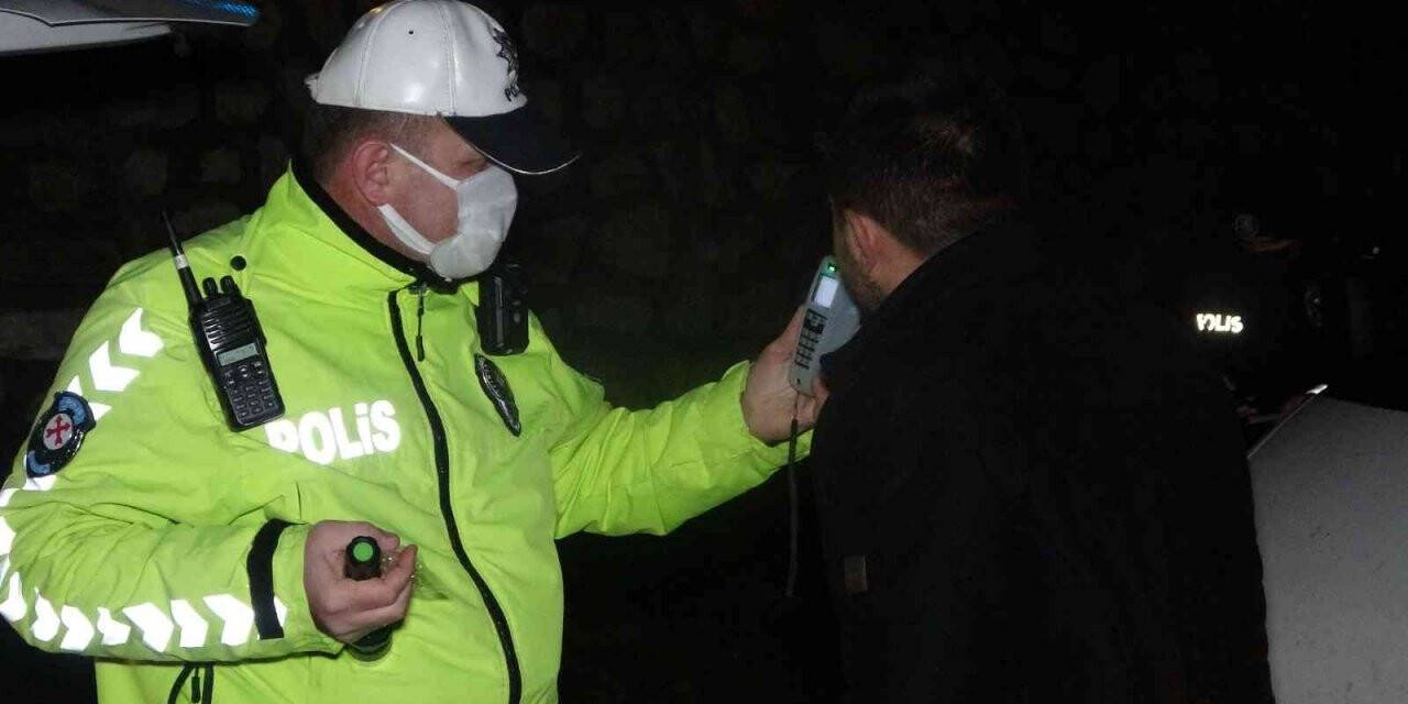 Uşak’ta alkol denetiminde 11 sürücünün ehliyetine el konuldu