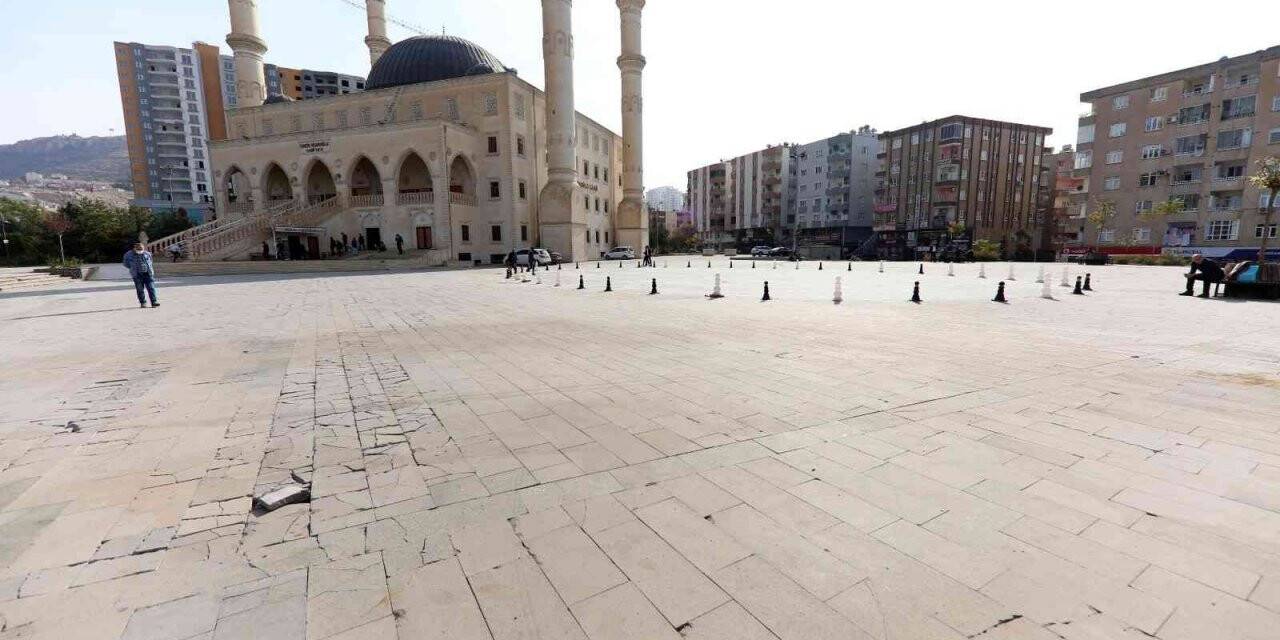 15 Temmuz Demokrasi ve Şehitler Parkı yenilenecek