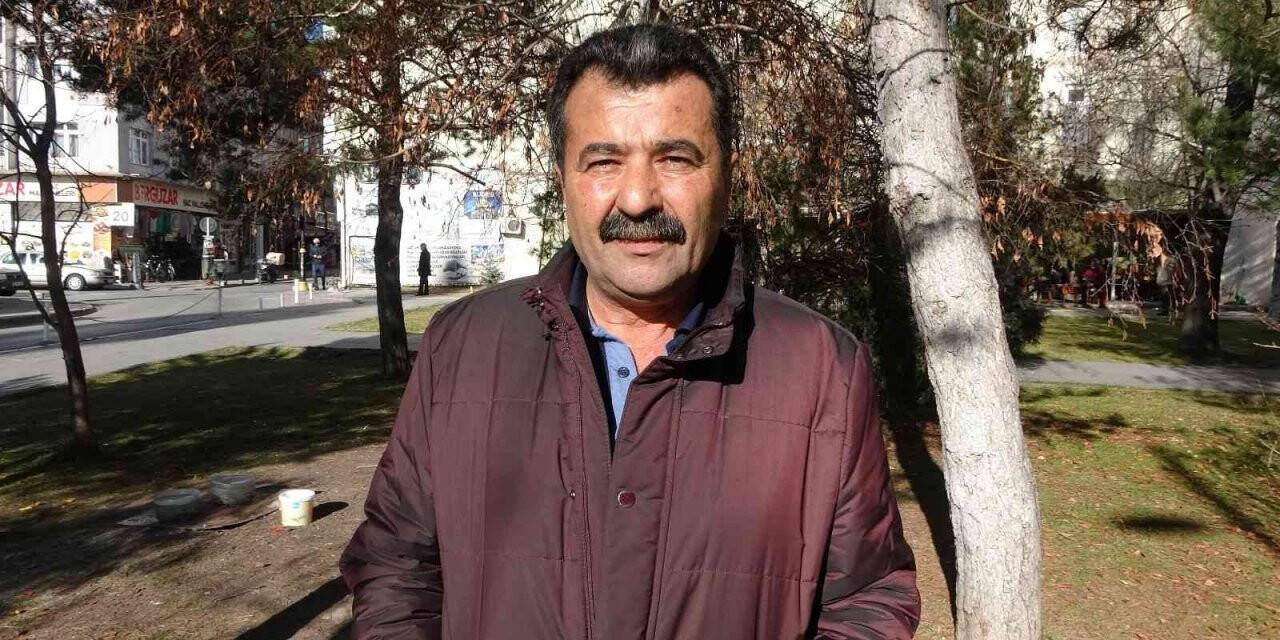 Ağılı yakıldı, o köpekleri için üzüldü