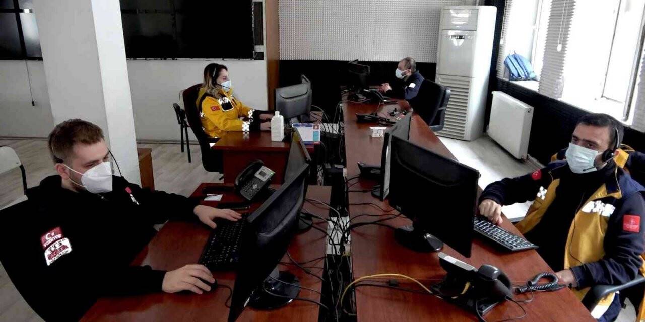 Köyden merkeze gitmek için hasta numarası yapıp ambulans çağırmışlar