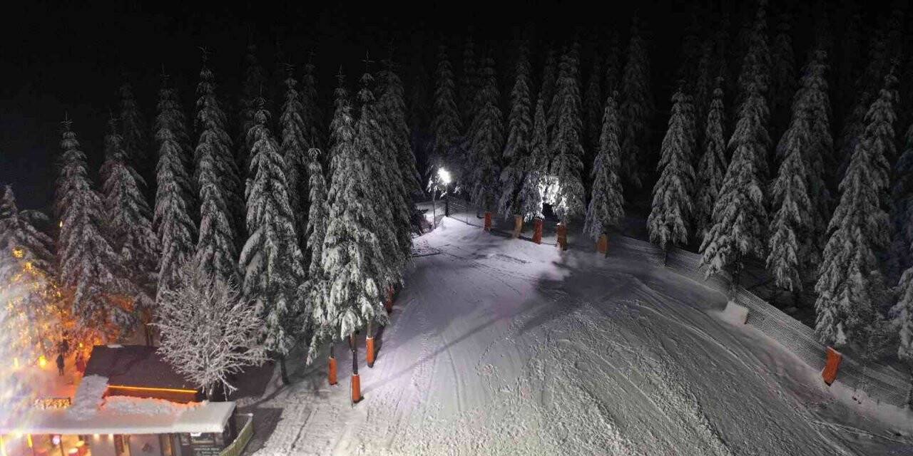 Kartepe’nin karlı akşam manzarası mest etti