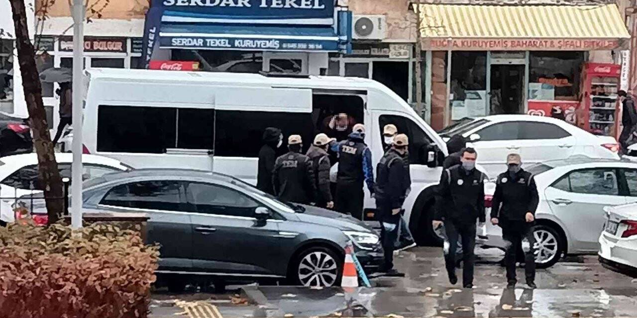 Kırşehir’de düzenlenen DEAŞ operasyonunda 13 kişi gözaltına alındı
