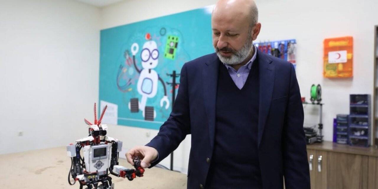 Kocasinanlı gençlerin ufkunu açan gençlik merkezi ile hayaller gerçek oluyor