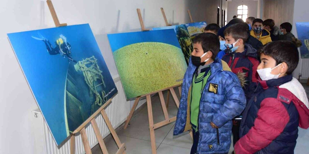 5 bin öğrenci Van Gölü’nün gizemini gördü