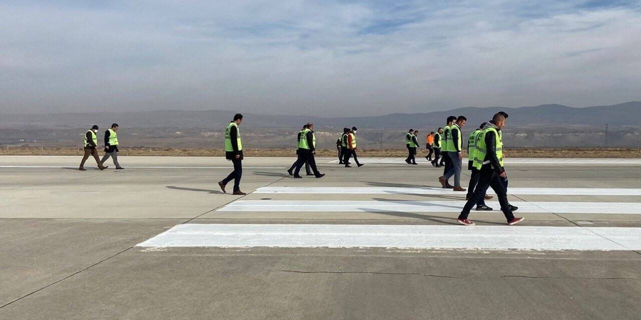 Havalimanlarında FOD yürüyüşü