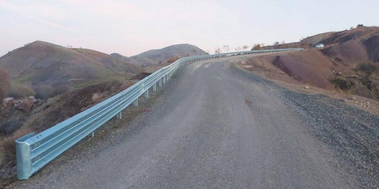 Elazığ İl Özel İdaresi ekipleri çalışmalarını sürdürüyor