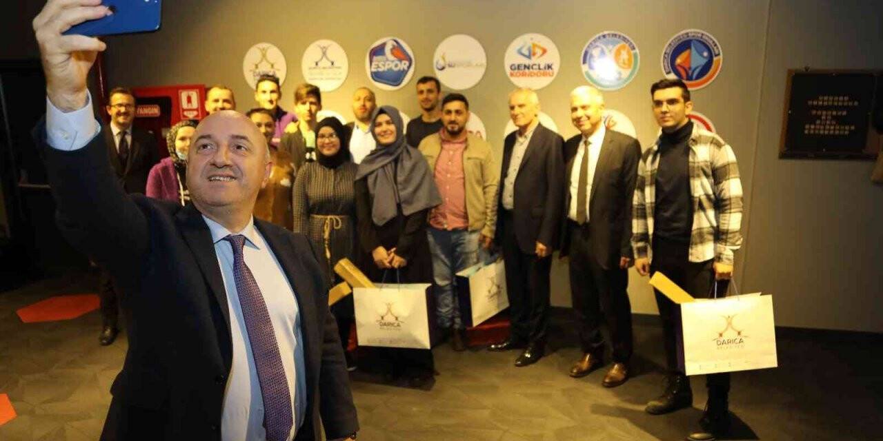 Başkan Bıyık: "Ülkemizi geleceğe siz taşıyacaksınız"