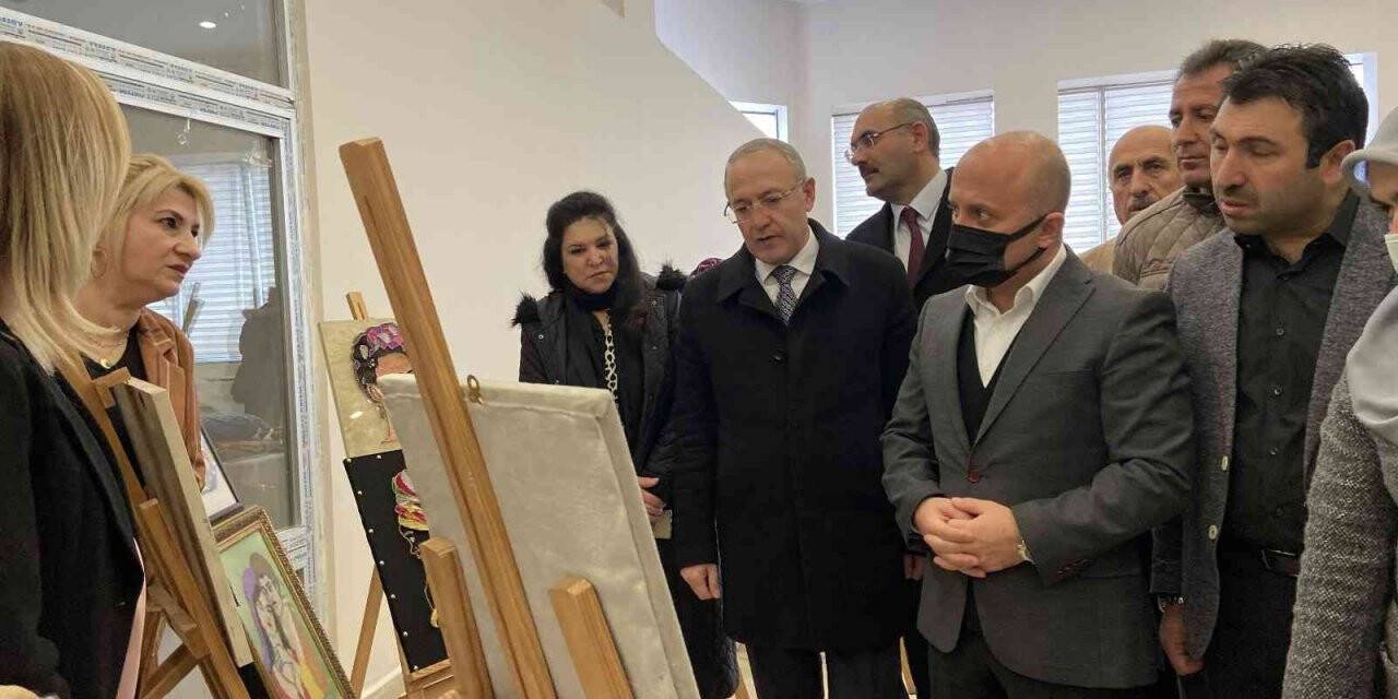 Ağrılı kadınlardan Yerli Malı Haftası