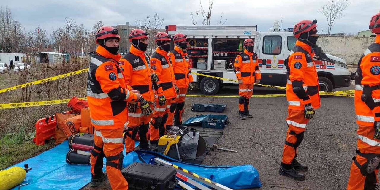 Tekirdağ’da dev tatbikat gerçeğini aratmıyor