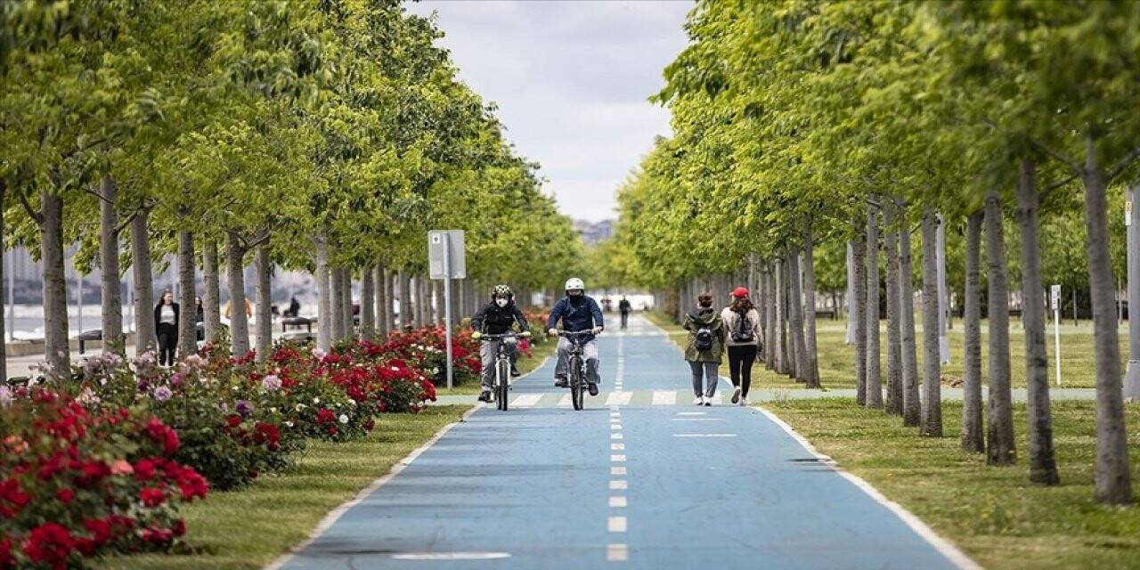 Aile ve Sosyal Hizmetler Bakanlığı ergen nüfusunun profilini çıkarıyor