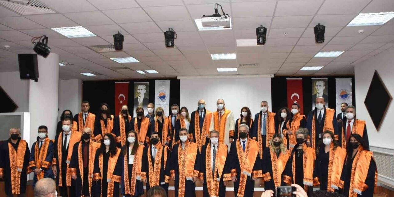 Sinop’ta akademik yükselme ve biniş giydirme töreni
