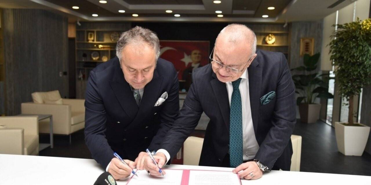 Selendi’ye çok amaçlı etkinlik salonu için imzalar atıldı