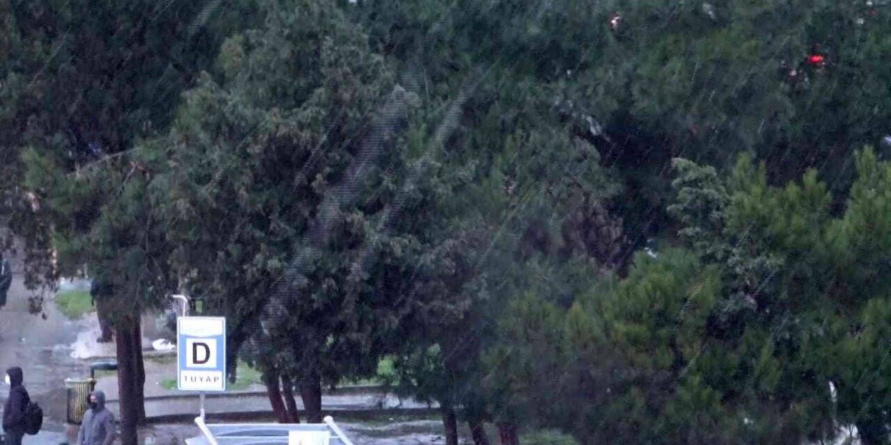 Büyükçekmece ve Beylikdüzü’nde kar yağışı başladı