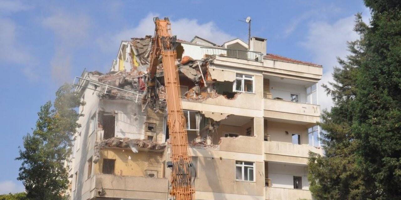 “Kentsel dönüşümün gerekliliği ve aciliyeti tartışılamaz”