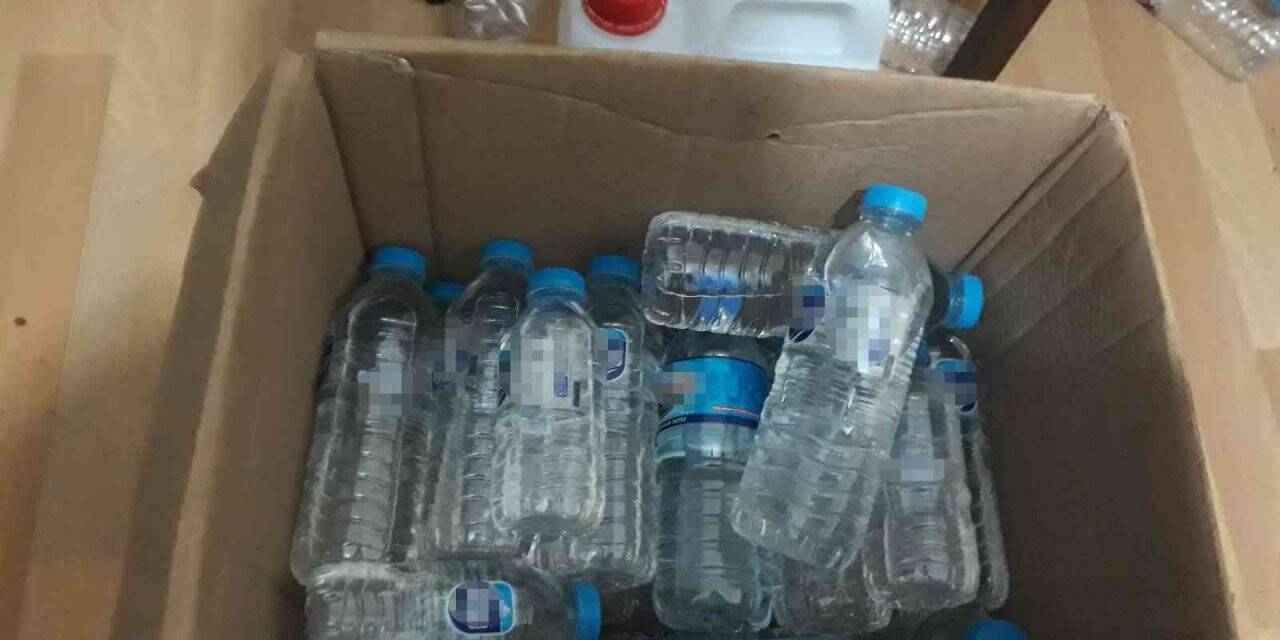 Bayrampaşa’da bir evde 30 litre sahte alkol ele geçirildi