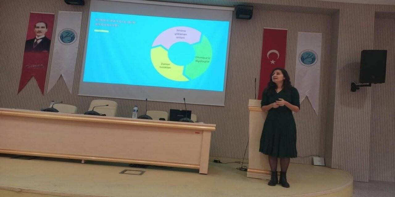 Öğrencilere "Sınav Kaygısı ile Başa Çıkma" eğitimi