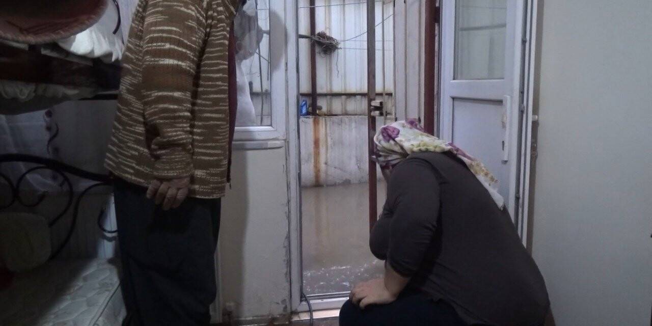 Kahramanmaraş’ta yağışlar nedeniyle bazı evlerde su baskını yaşandı