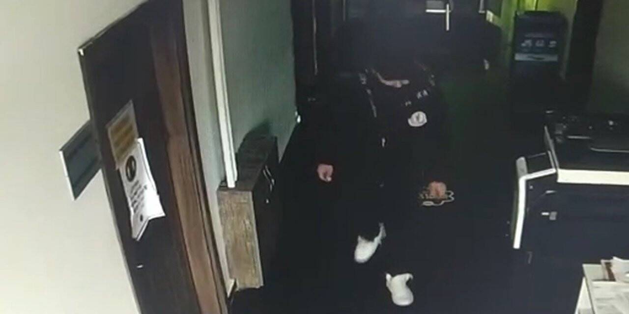 Bilecik Belediyesi’nde yaşanan hırsızlık güvenlik kamarasına yansıdı
