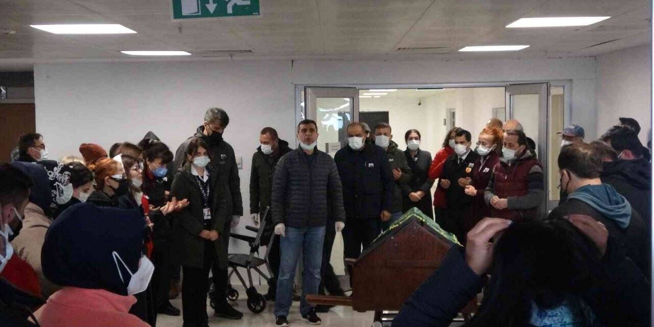 Çanakkale’de Covid-19’a yenik düşen Seher ebe için tören düzenlendi