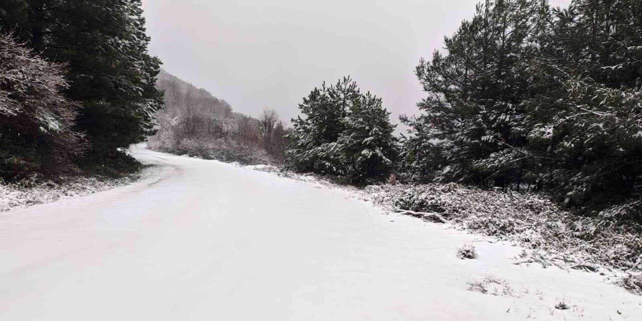 Erdek’in yüksek kesimlerde kar yağışı etkili oldu