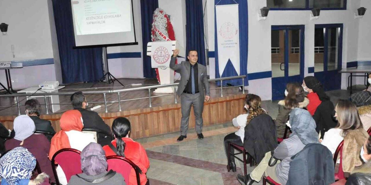 Sandıklı’da ’İlmek İlmek Sevgi, Ailenin Temeli’ projesi