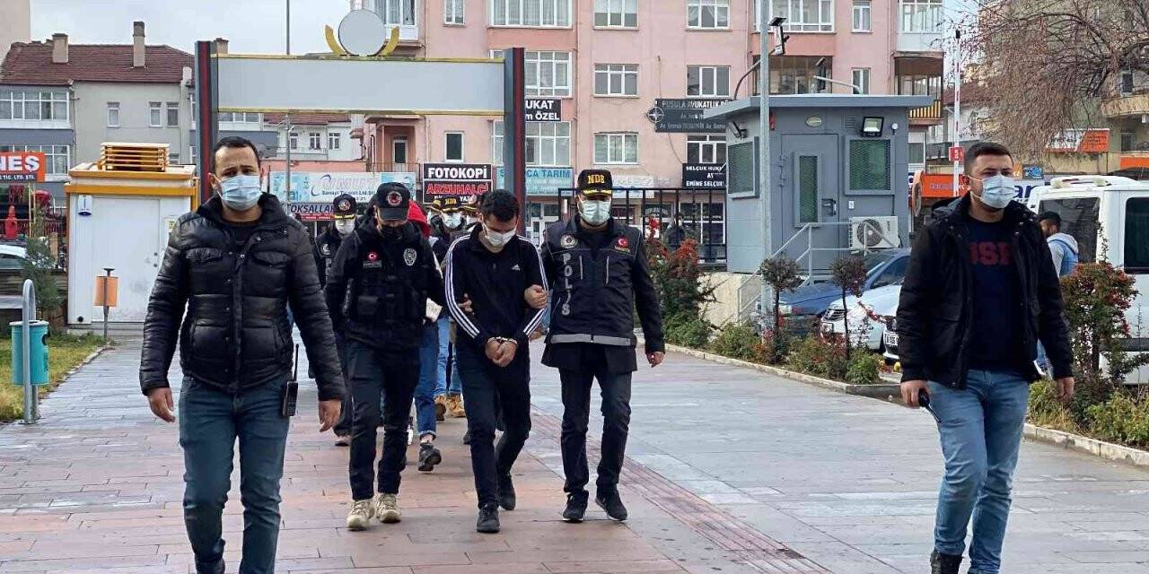 Niğde’de uyuşturucu operasyonu: 6 gözaltı