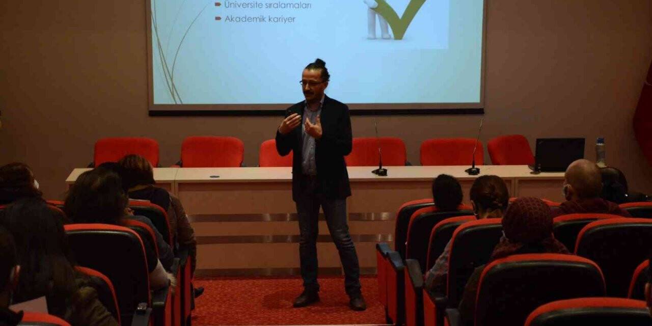 “Uluslararası Dergilere Makale Gönderme Süreci” semineri gerçekleştirildi