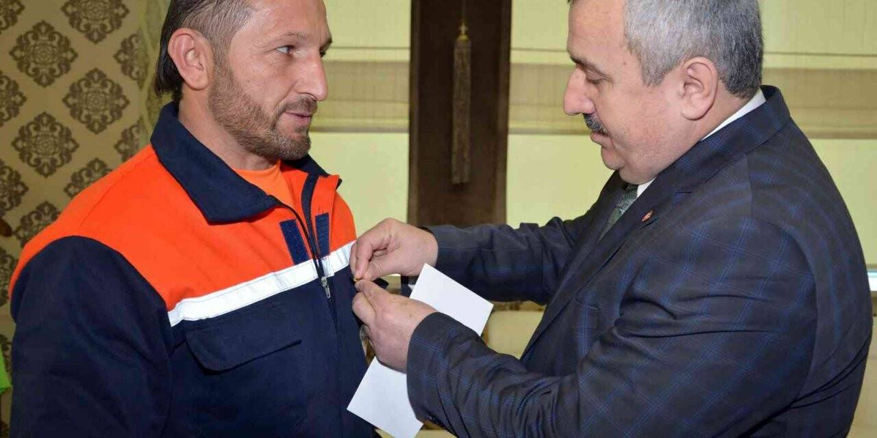 Çöpte bulduğu 20 bin TL’yi sahibine teslim eden işçi ölü bulundu