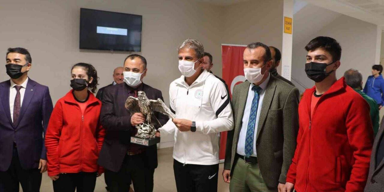 Hamza Hamzaoğlu: “Kendi sahamızda etkili bir takımız”
