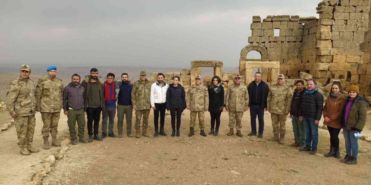 Komutanlar Zerzevan Kalesi’nde