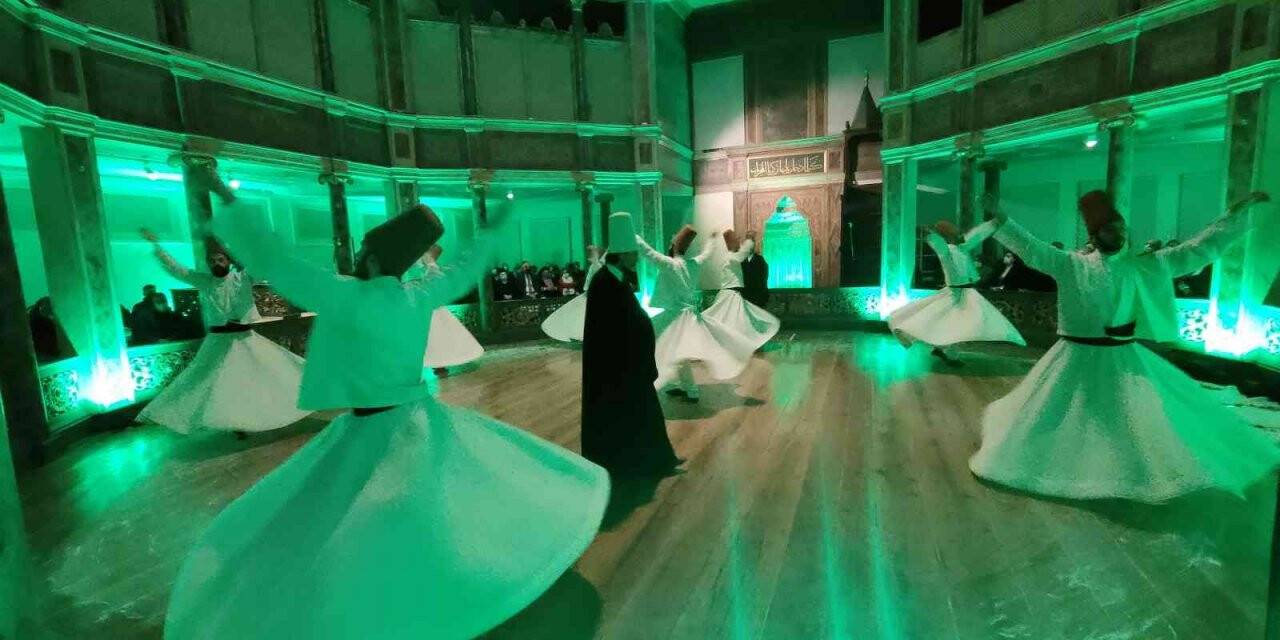 Bakan Ersoy, Galata Mevlevihanesi’nde Şeb-i Arus programına katıldı