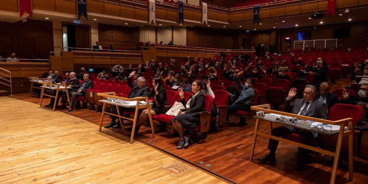 Başkan Soyer, meclis toplantısında konuştu