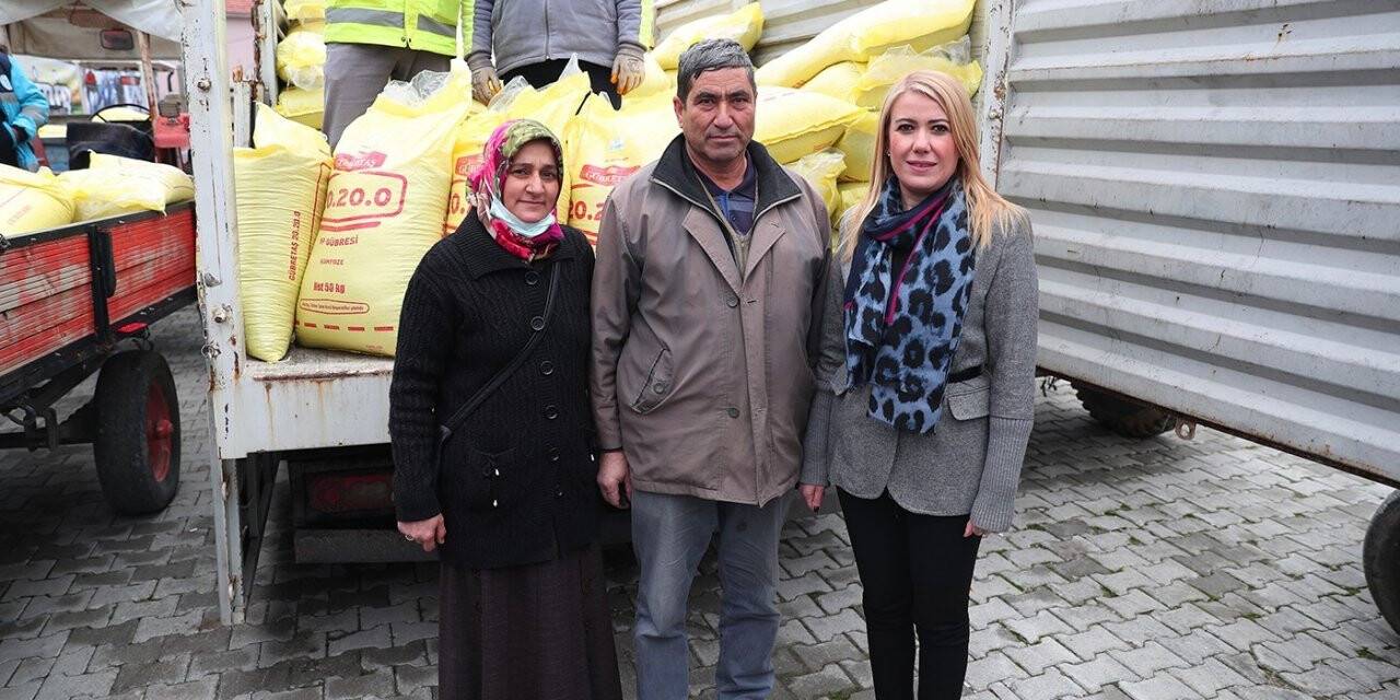 Denizli’de çiftçilere 100 ton gübre desteği