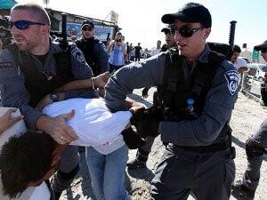 13 Filistinli gözaltına alındı