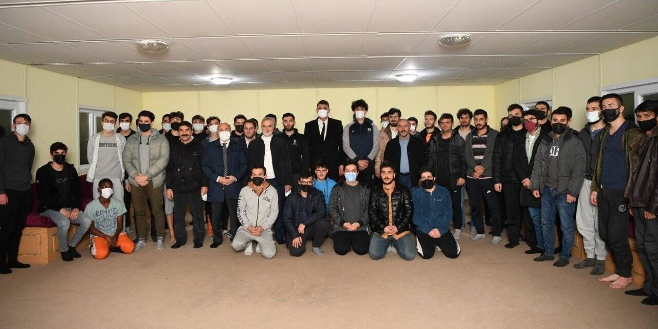 Başkan Kocaman’dan öğrenci yurduna ziyaret