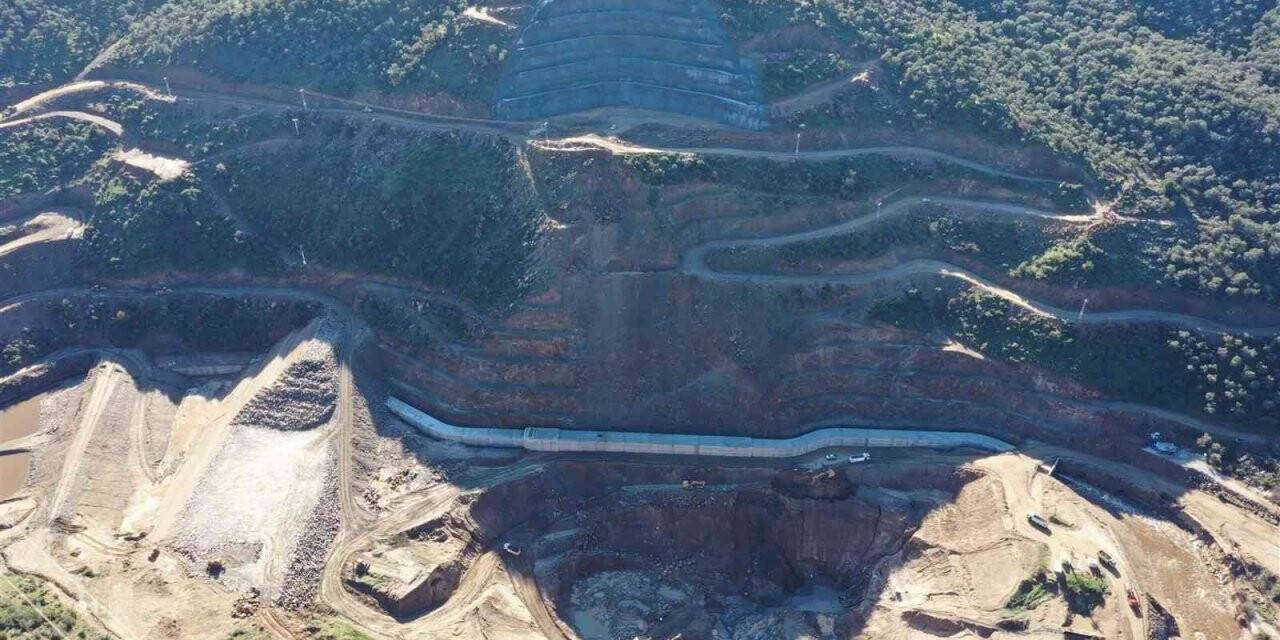 Sarıçay Barajı’nda çalışmalar aralıksız devam ediyor