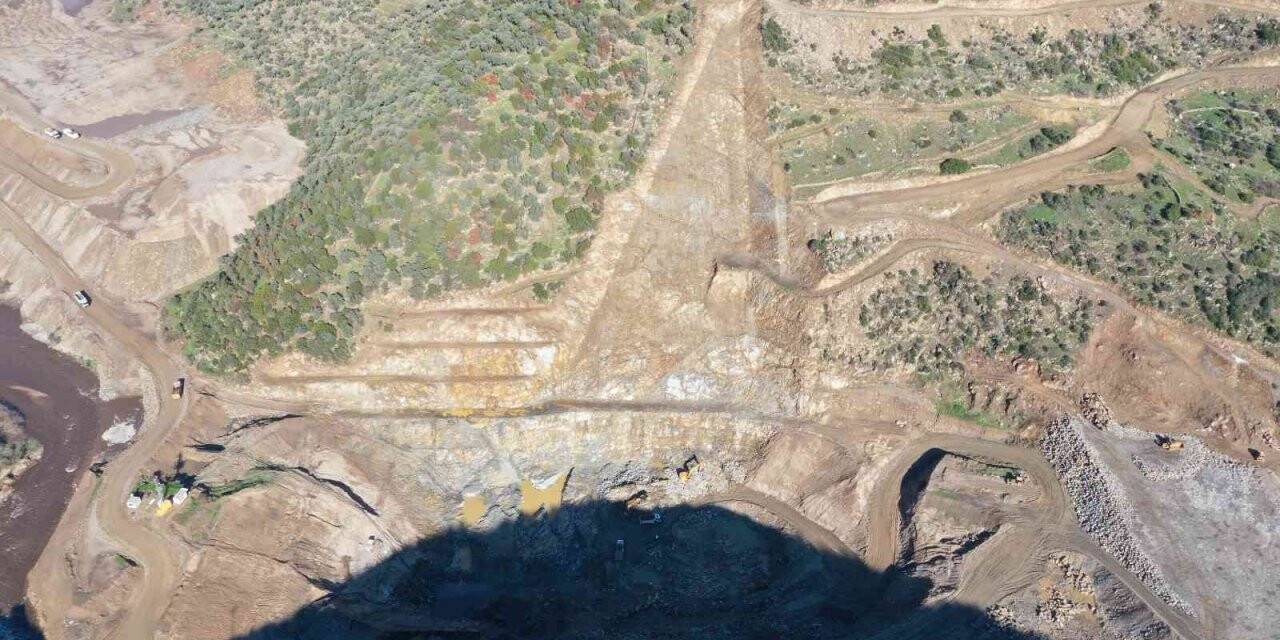 Sarıçay Barajı’nda çalışmalar aralıksız devam ediyor