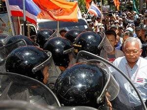 Tayland’da muhalifler son kez meydanlara inecek