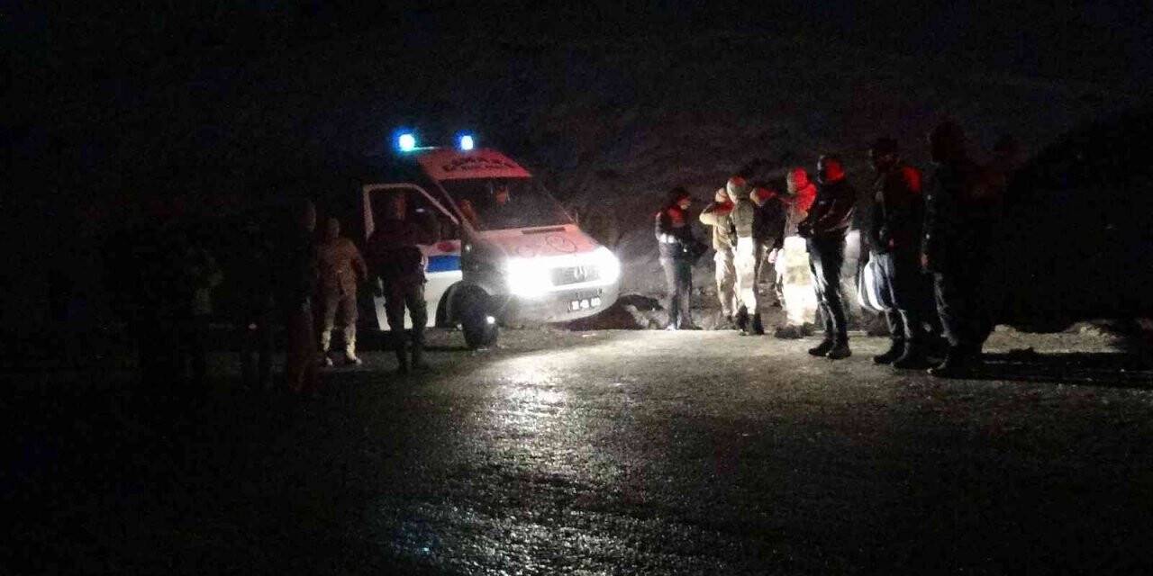 Kars’ta yolcu otobüsü devrildi: 4 ölü, 18 yaralı