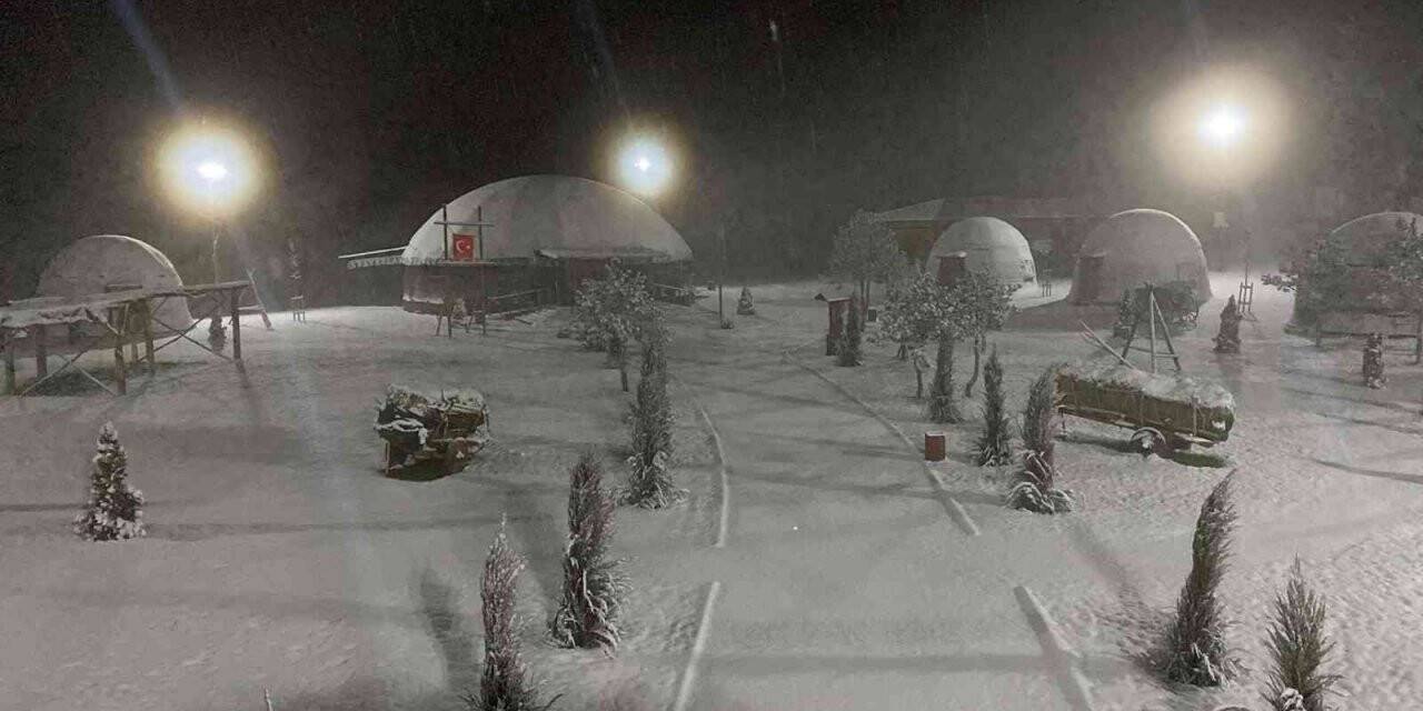 Çorum’da beklenen kar yağışı başladı