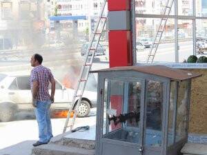 SEYİR HALİNDEKİ ARAÇ ALEV ALDI