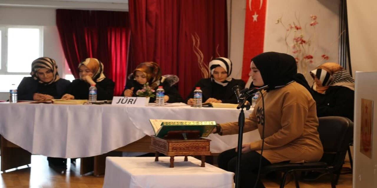 Kur’an-ı Kerim’i güzel okuma yarışmasının finali yapıldı