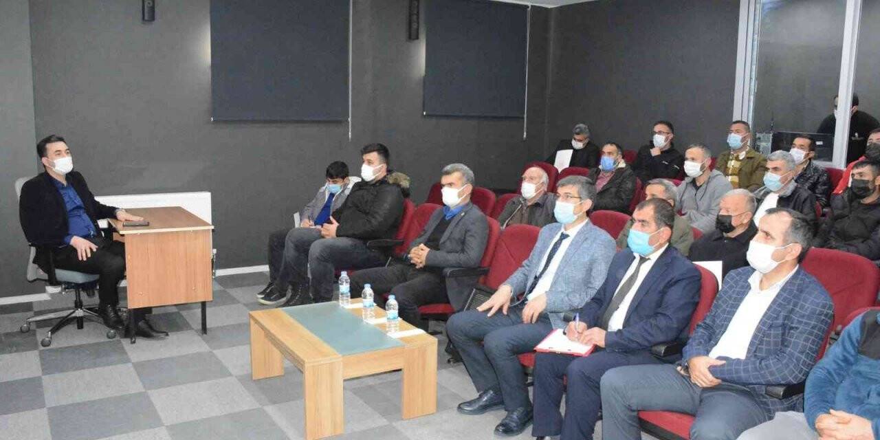 Kaymakam Kaya: "Tarımsal kalkınma kooperatifinin kurulması zaruridir"