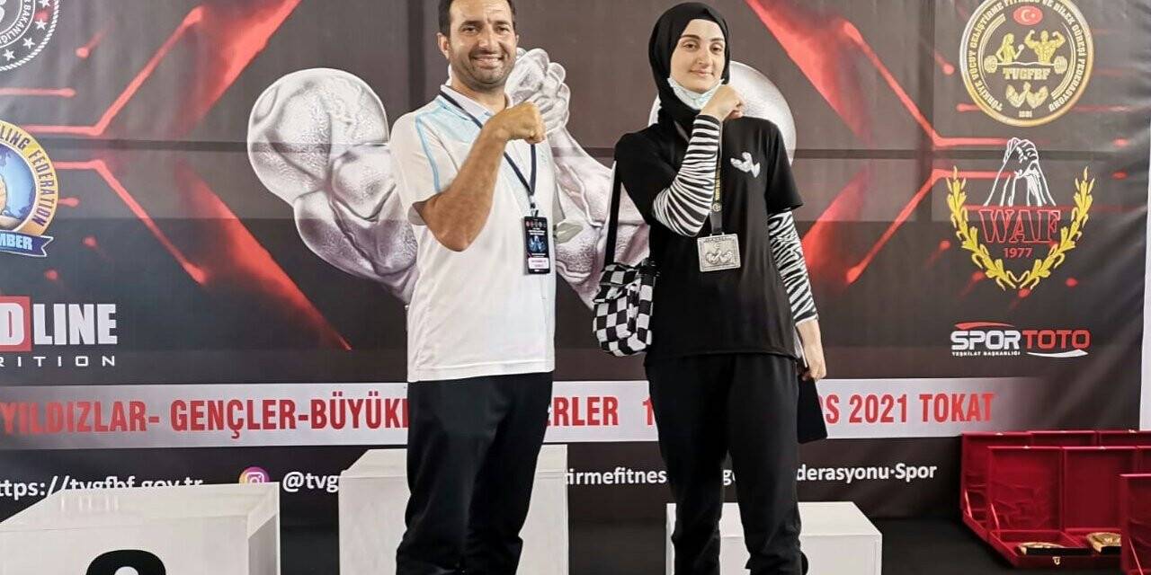 Miray, bilek güreşinde Dünya 5’incisi oldu