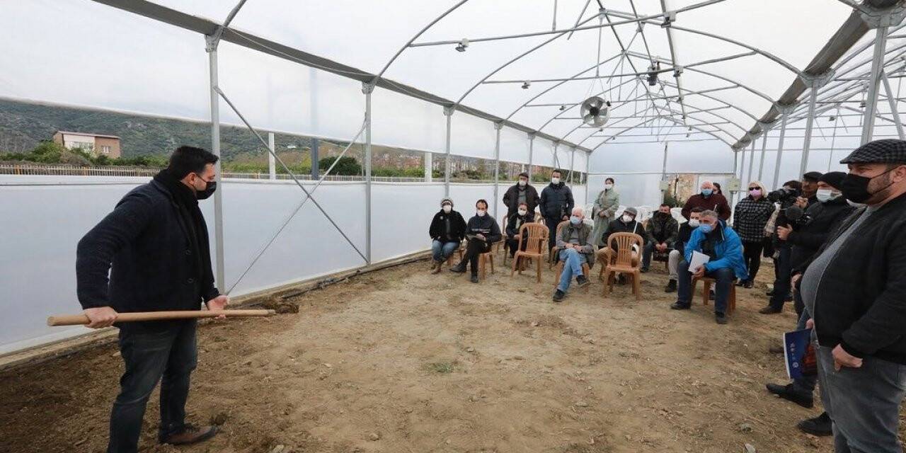 Selçuk Belediyesinden üreticilere toprak analizi desteği