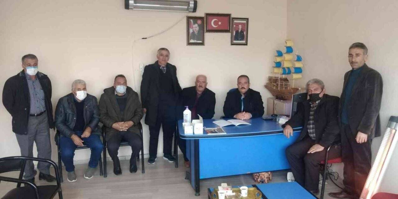 Arguvan’da Ak Parti’ye üye kaydı devam ediyor