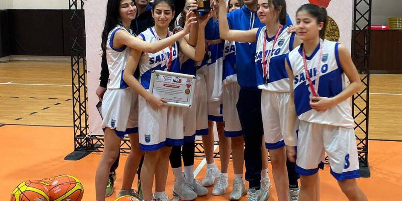 SANKO Okulları Genç Kızlar Basketbol Takımı İl Birincisi Oldu