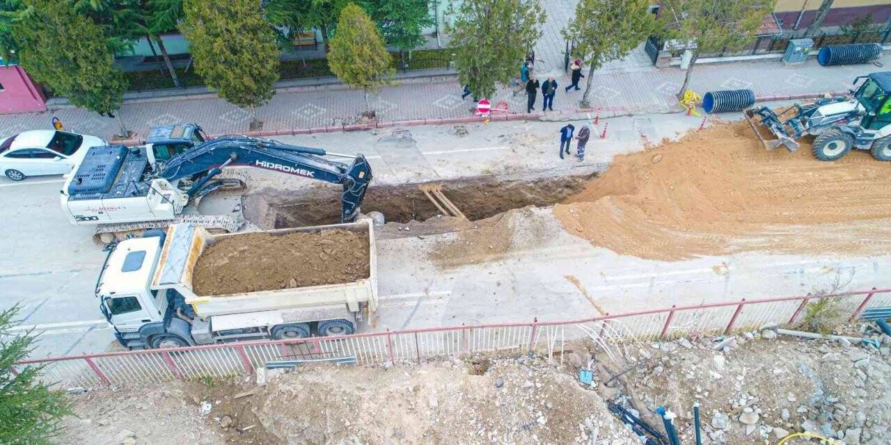 Niğde’de Yağmur Suyu Hatları düzenleniyor