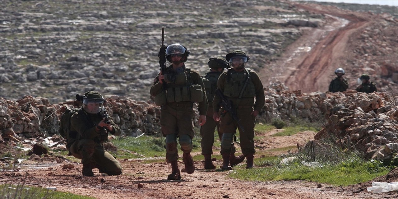 İsrail askerleri, Batı Şeria'da 15 Filistinliyi yaraladı